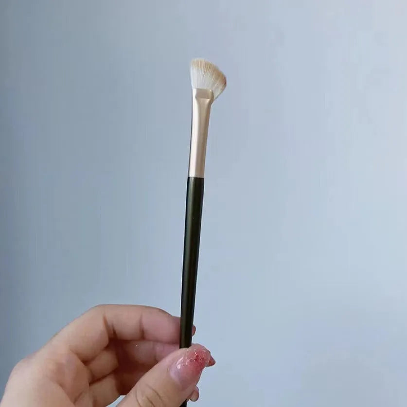 Nose Contour Brush (Nose Shaper)